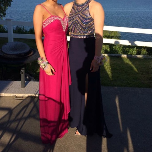 Magenta prom dress - Picture 4 of 4